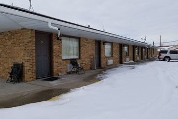 هتل Meadowlark Inn Bridgeport