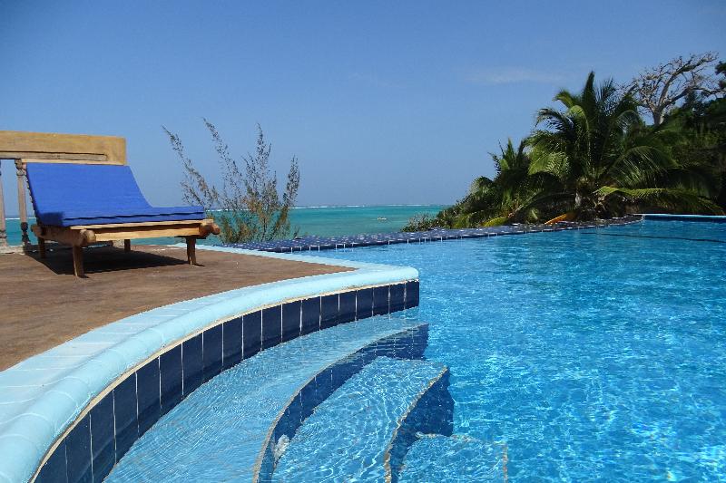 هتل Pearl Beach By Sansi
