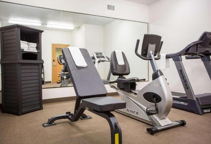 فندق Sleep Inn & Suites Conference Center