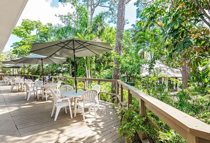 فندق The Fairways Inn Of Naples