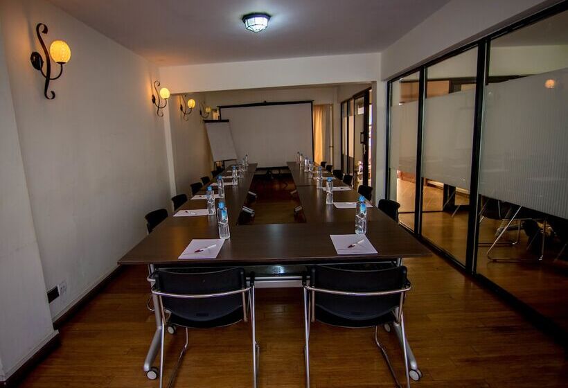 Fotos del hotel Wasini All Suite Hotel:  27