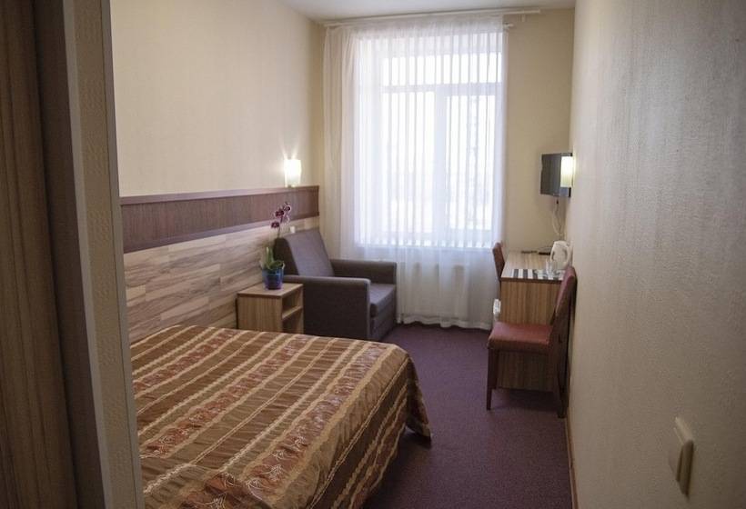 Zarechnaya Hotel