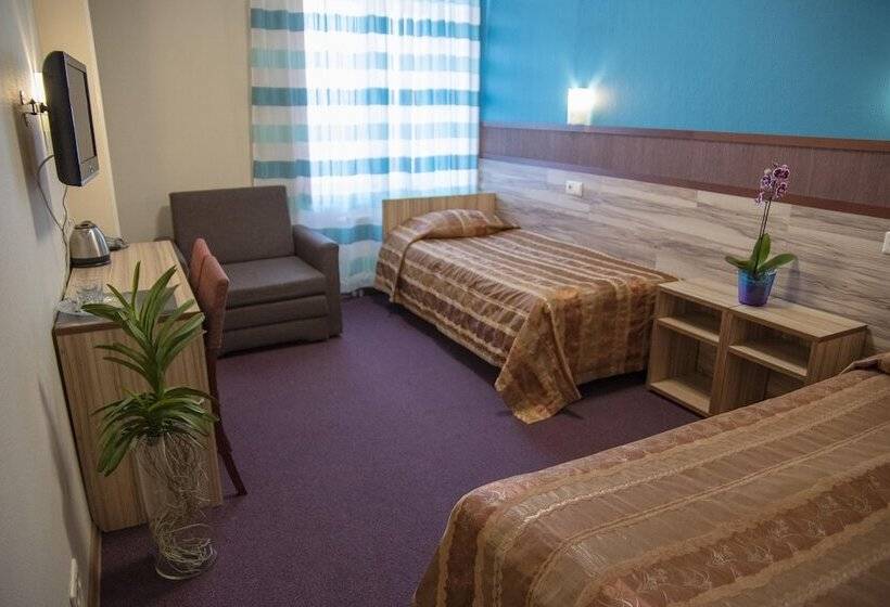 Zarechnaya Hotel