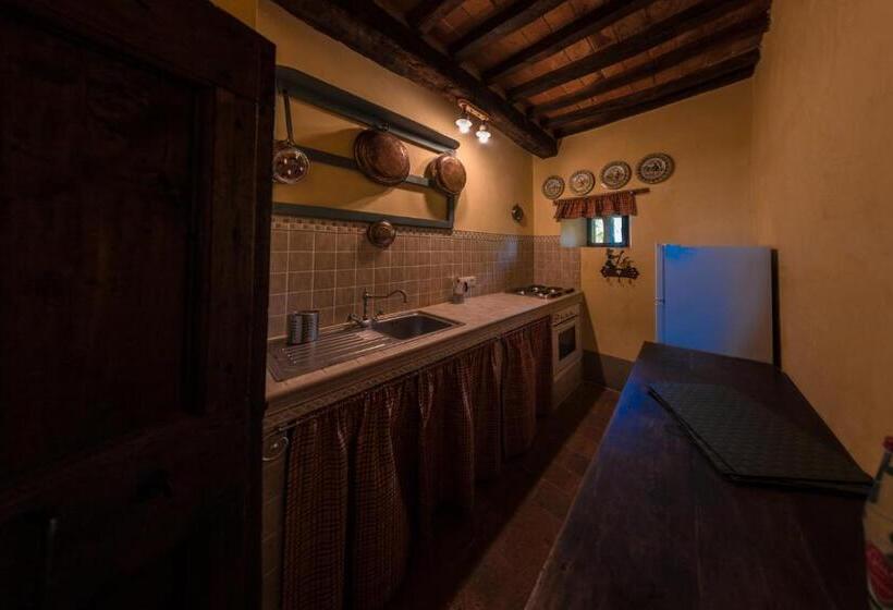 تختخواب و صبحانه Locanda Di Santantimo