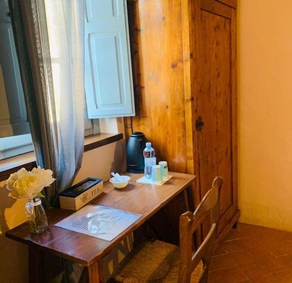 تختخواب و صبحانه Locanda Di Santantimo