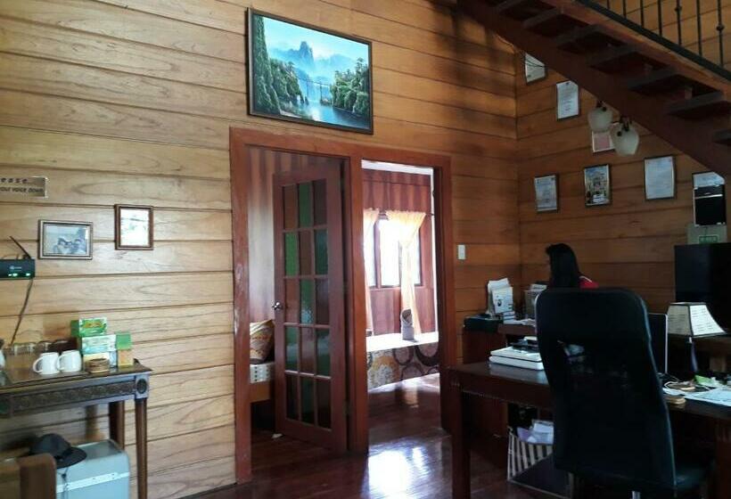 민박 Villa Del Carmen Haven Bohol