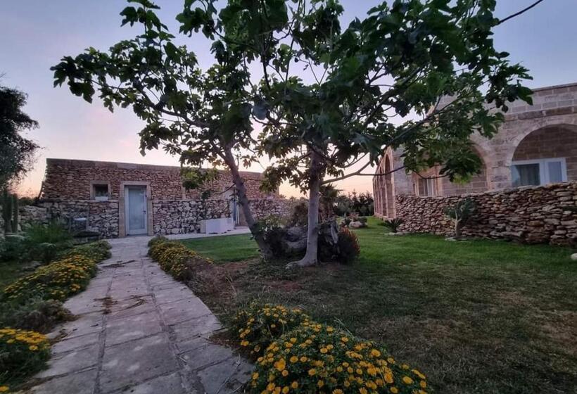 فندق Giardini Di Marzo