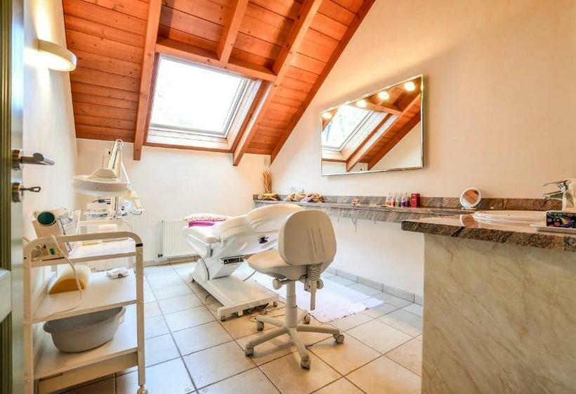 ホテル Landhaus Krombach