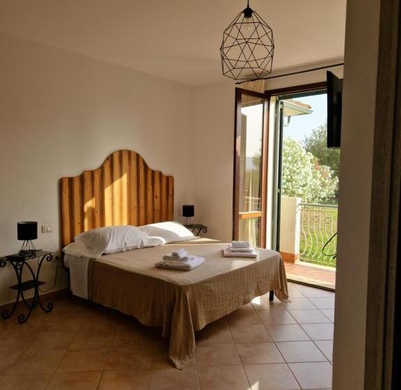 هتل Tenute Delogu Wine Resort