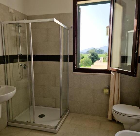 هتل Tenute Delogu Wine Resort