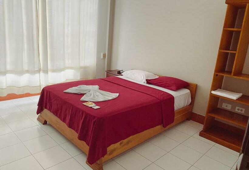 بنسيون Hostal Casa Blanca