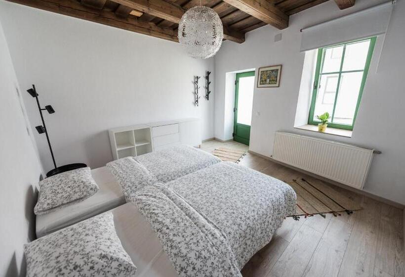 تختخواب و صبحانه Casa Botár Vendégház