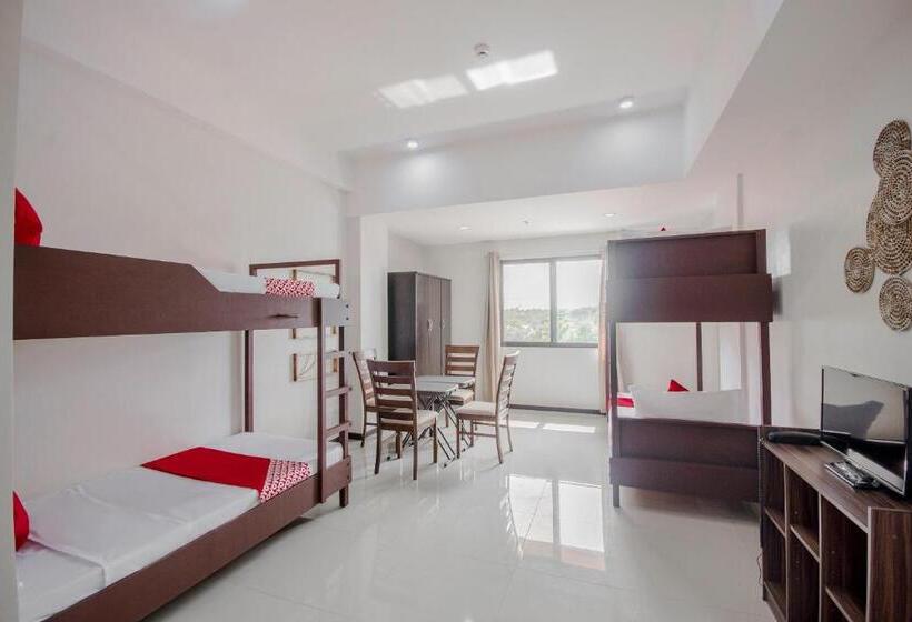 فندق Cornerstone Manor Inn