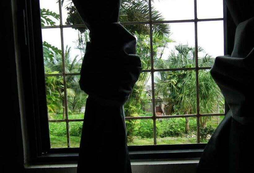 بنسيون Posada Yaxche