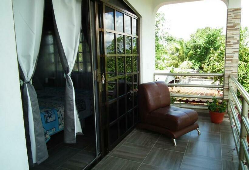 بنسيون Posada Yaxche