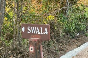 تختخواب و صبحانه Mabata Makali Luxury Tented Camp
