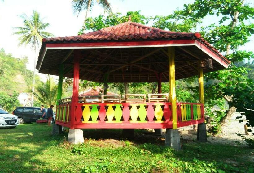 בית מלון כפרי Oyo 2246 Anjung Bang Oking  & Resort