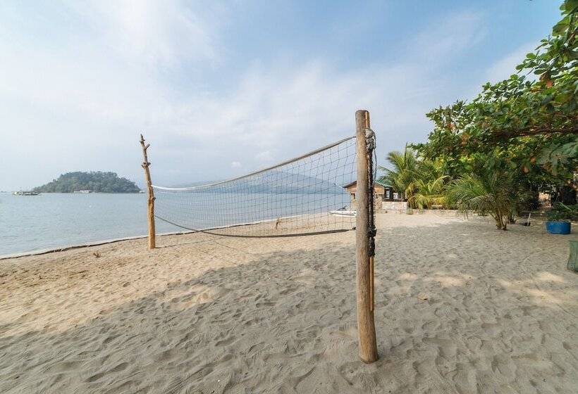 هتل Reddoorz Plus @ Subic 2n2 Beach Resort Zambales