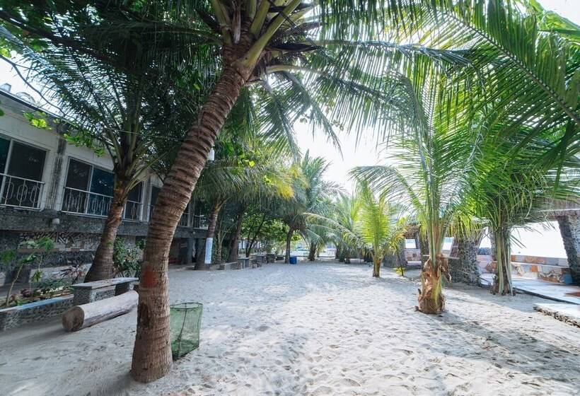هتل Reddoorz Plus @ Subic 2n2 Beach Resort Zambales