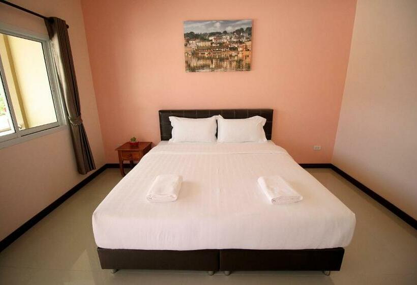 Khaohom Resort