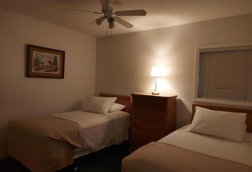 מוטל Richter Pass Beach Resort