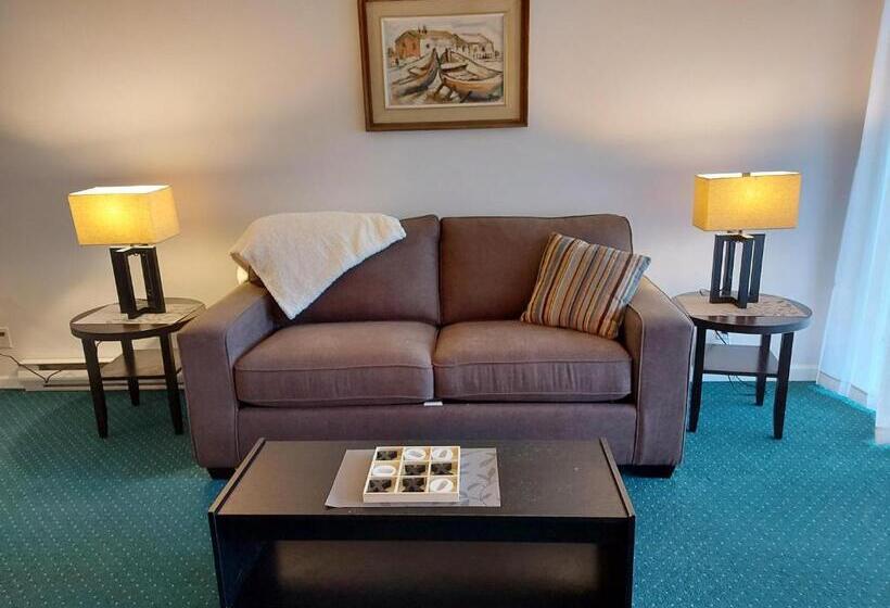 מוטל Richter Pass Beach Resort