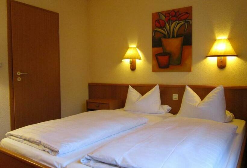 ペンション Gasthaus Neupert