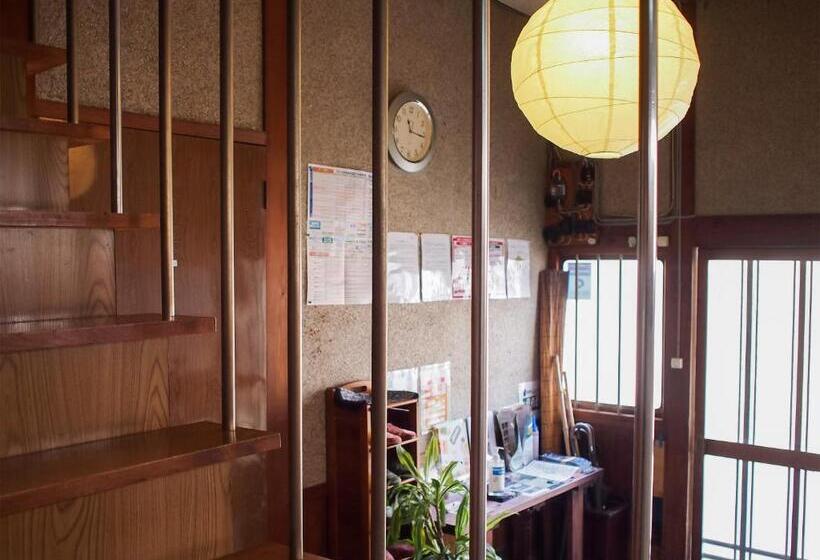 פנסיון Shingu Guest House 奏
