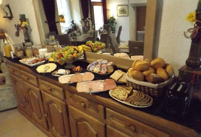 ペンション Zum Achten Himmel