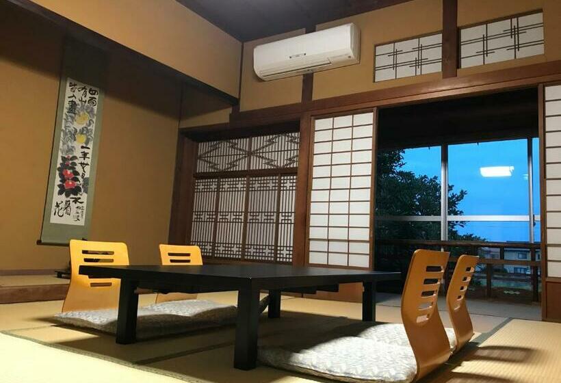 Рёкан Katsuzakikan