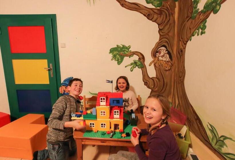 Общежитие Wirts Haus Zum Schweizer