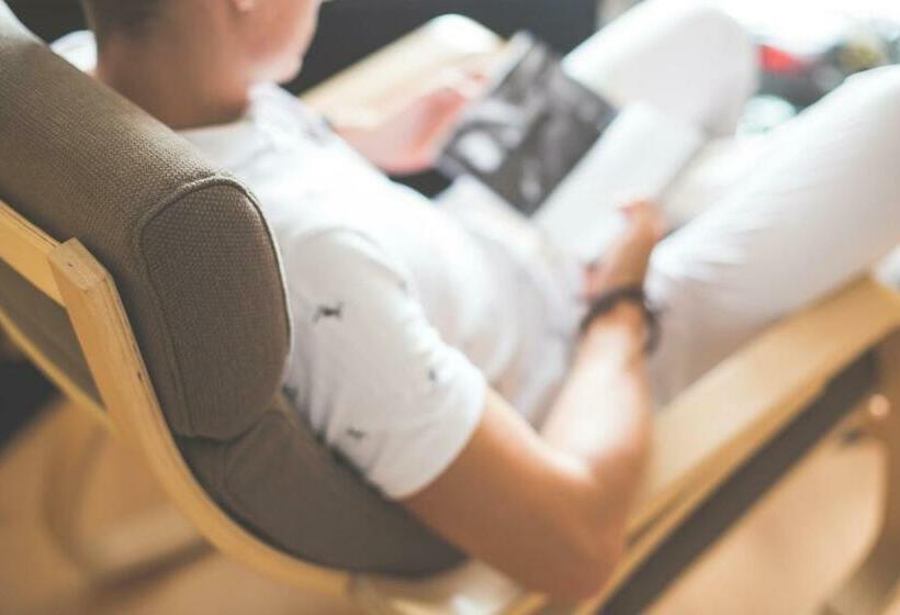 هاستل Woods Inn