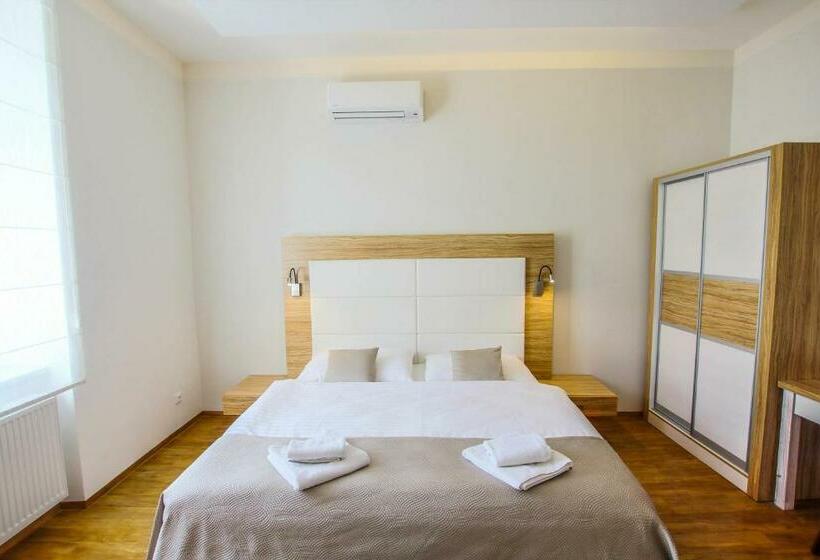 هتل Mariel Znojmo