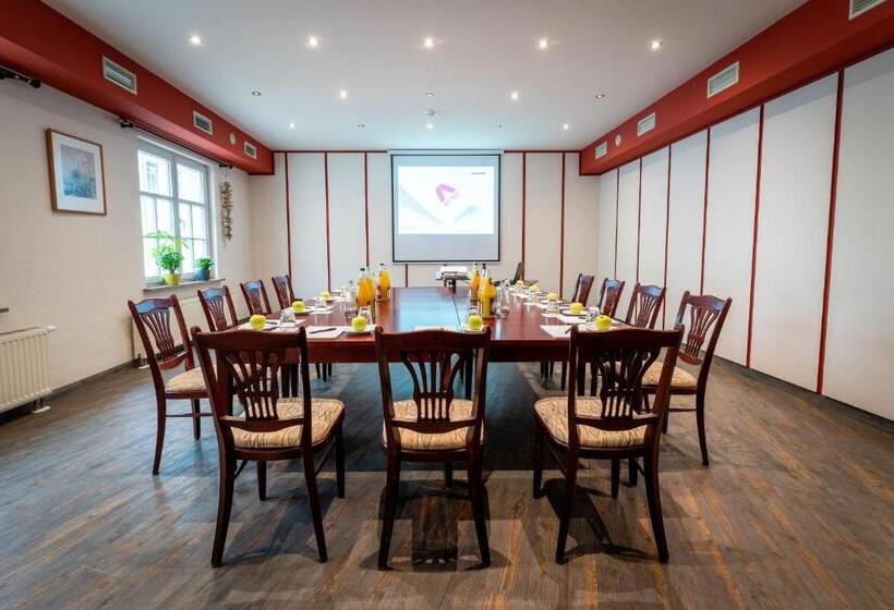 فندق Reussischer Hof