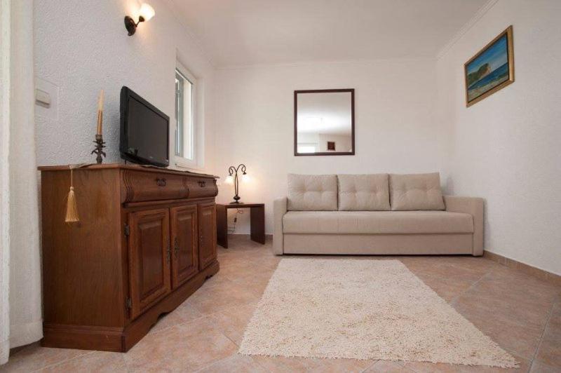 پانسیون Guest House Medin
