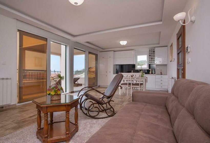 پانسیون Guest House Medin