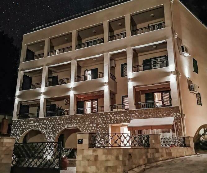 پانسیون Guest House Medin