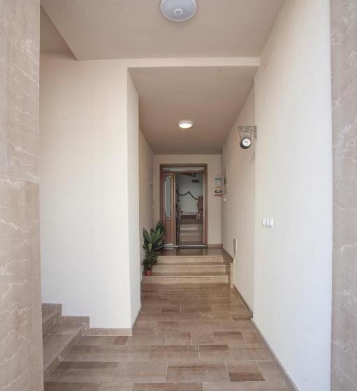 پانسیون Guest House Medin