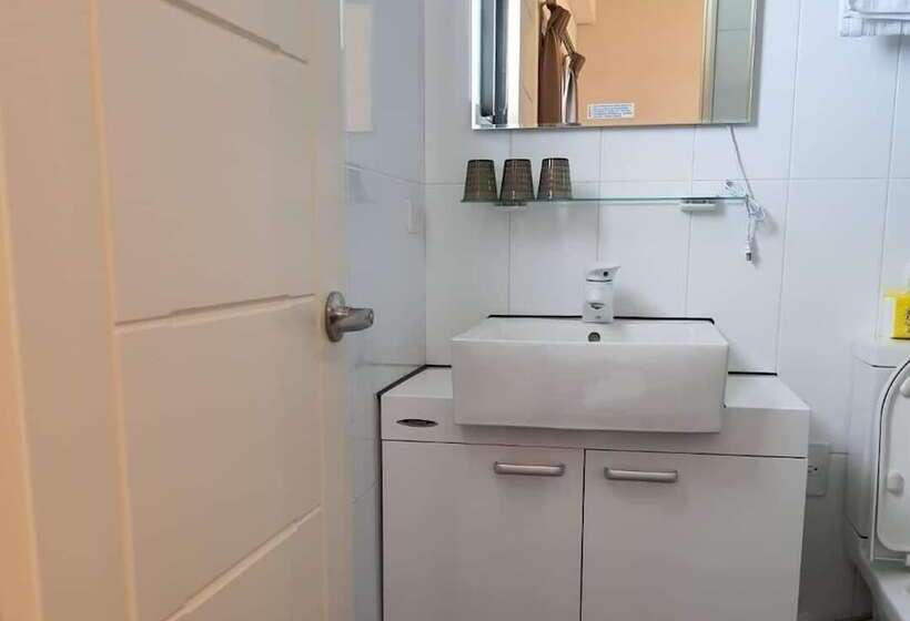 تختخواب و صبحانه Police House