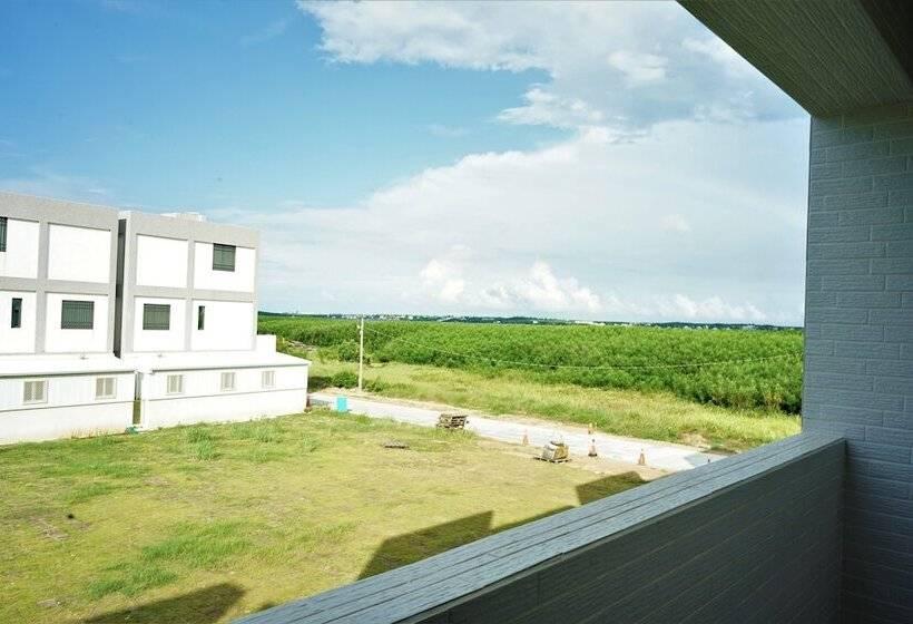 تختخواب و صبحانه Police House