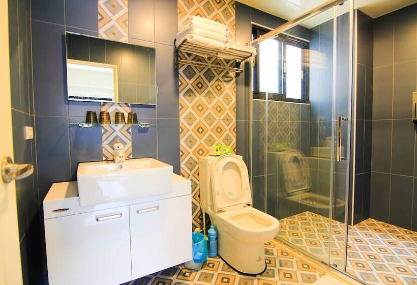 تختخواب و صبحانه Police House