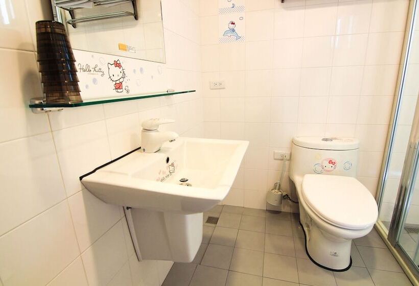 تختخواب و صبحانه Police House