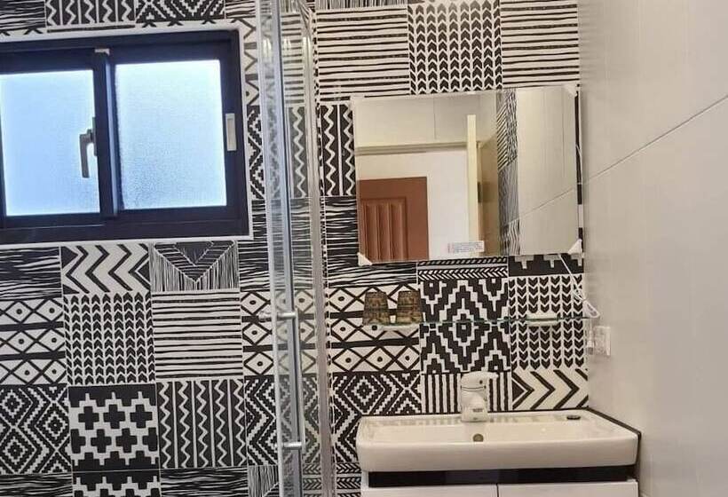 تختخواب و صبحانه Police House