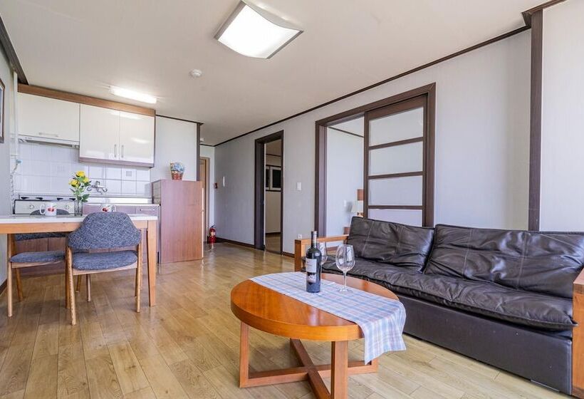 فندق Goseong Sunshine Beach Pension