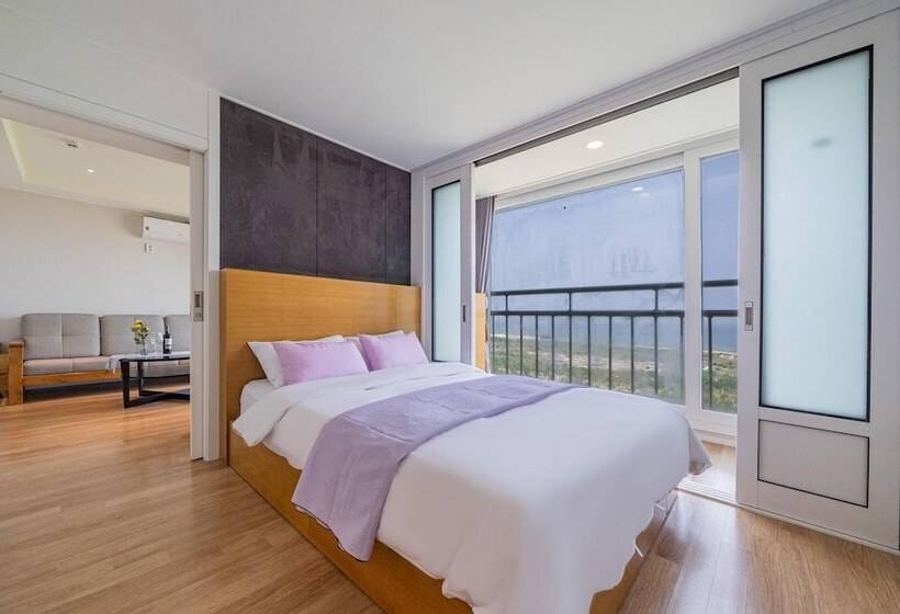 فندق Goseong Sunshine Beach Pension