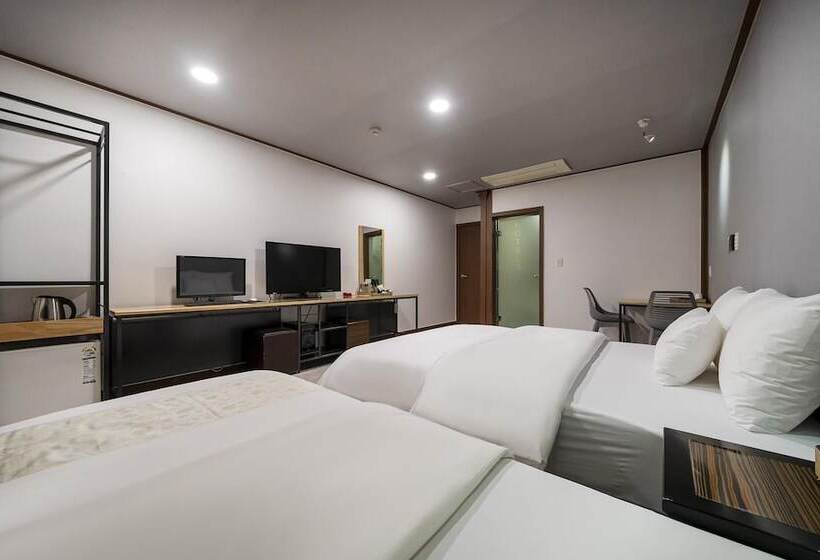 Namyangju Hotel 9