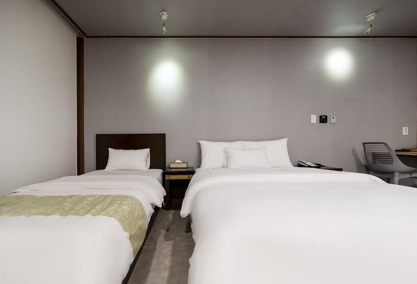 Namyangju Hotel 9