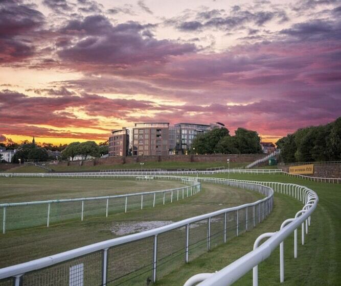 فندق Abode Chester