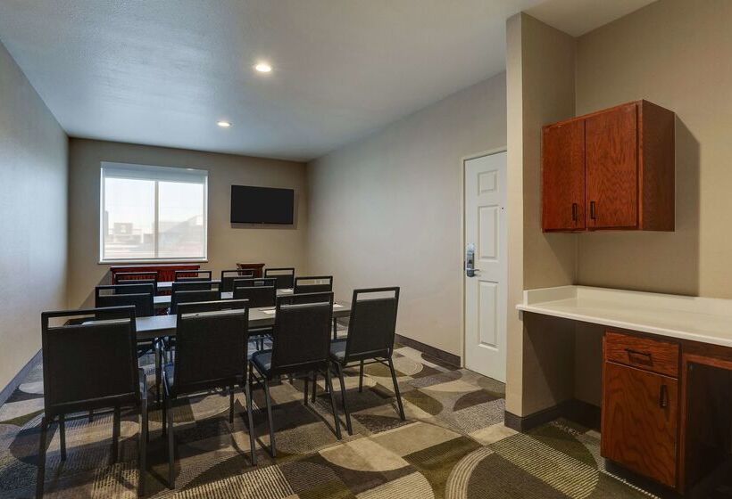 هتل Best Western Plus Riata