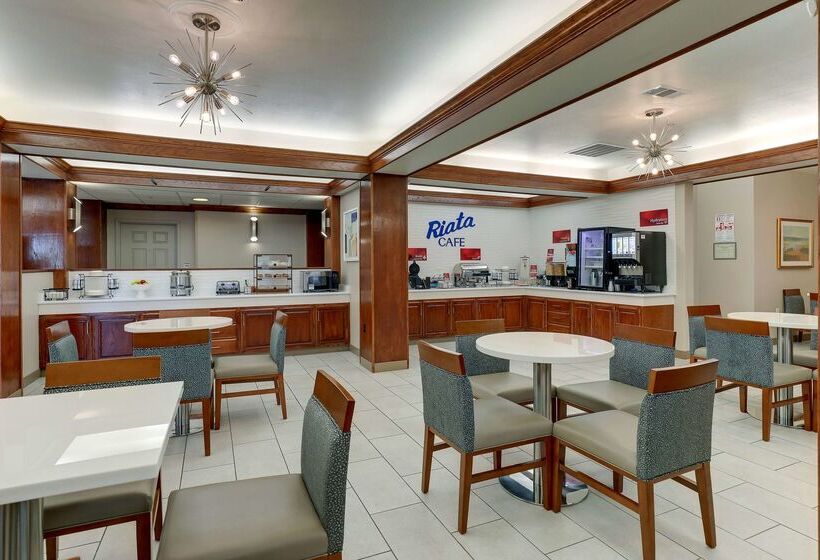 هتل Best Western Plus Riata